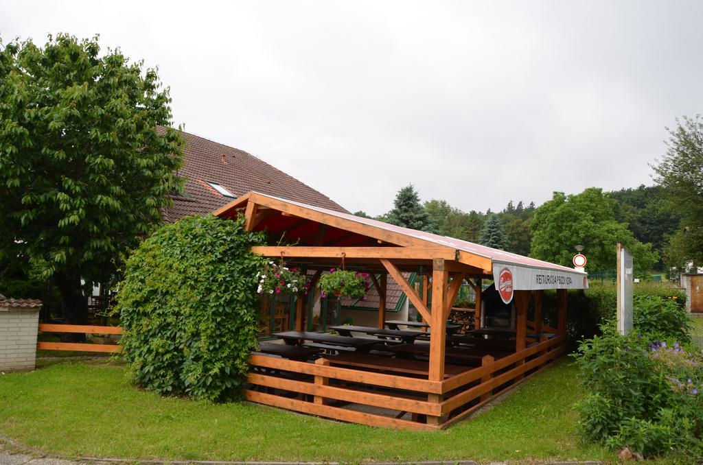 Penzion Horal Osek  Exterior photo