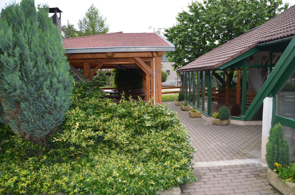 Penzion Horal Osek  Exterior photo